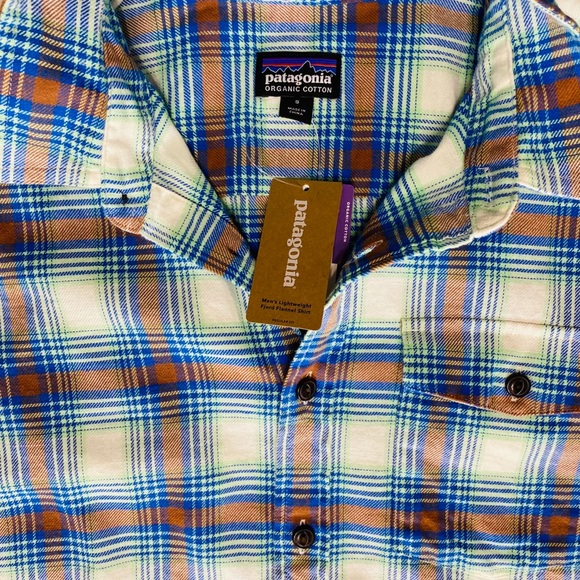 SOLD Patagonia LW Fjord Flannel SOLD - Picture 6 of 9